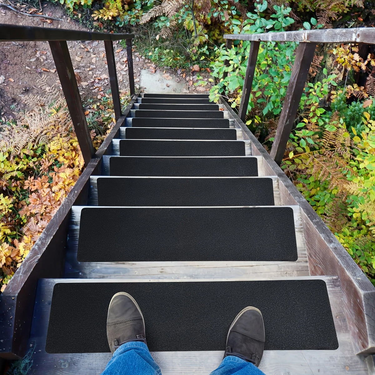 Non-slip stair strips for steps, ramps and terraces