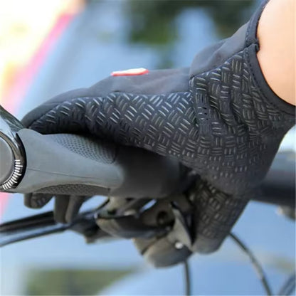 Heated winter gloves | Touchscreen, water-resistant and USB powered