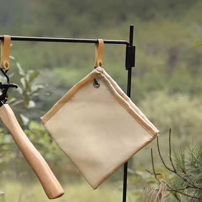 Fireproof barbecue mat with heat-resistant fibreglass protection