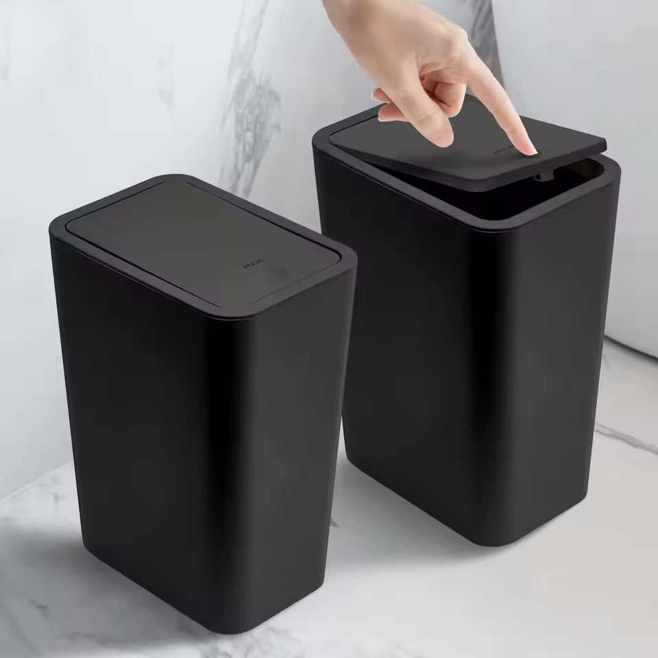 Aesthetic kitchen bin with practical lid for everyday waste