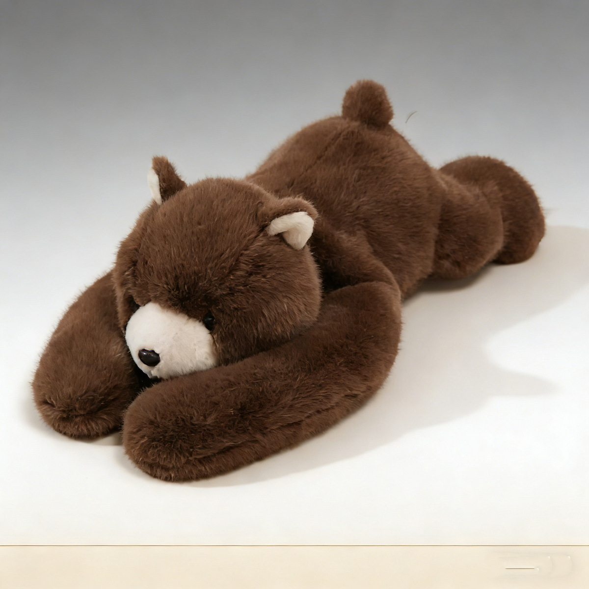 Peluche câline 65 cm en tissu doux - un compagnon plein de tendresse