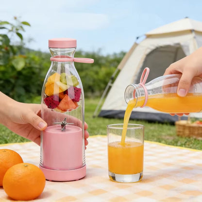 Portable smoothie blender with rechargeable battery and compact design