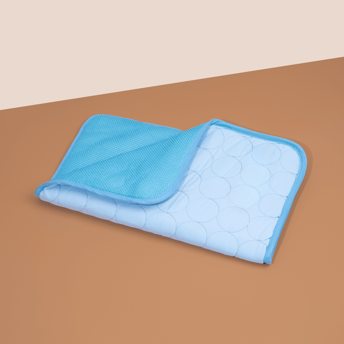 Tapis Rafraîchissant pour Chien – Confort et Fraîcheur Pendant l’Été
