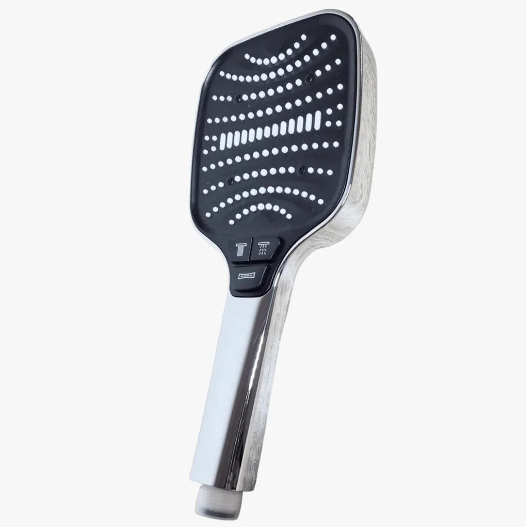 Anti-limescale shower head with even water flow for everyday use