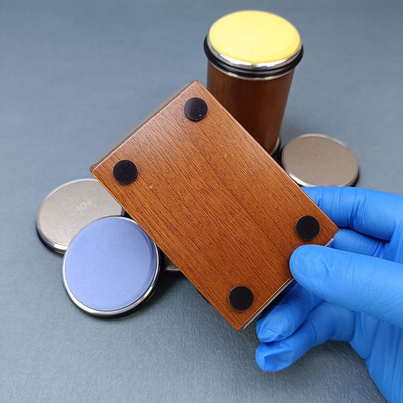 Diamond-coated roller knife sharpener for straight-edged kitchen knives