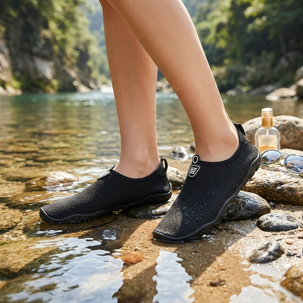 Women’s quick-dry water shoes with breathable mesh and non-slip sole – For beach and swimming